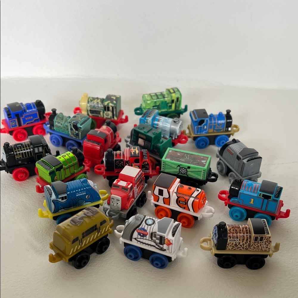 20 Assorted Mini Train Toy Set